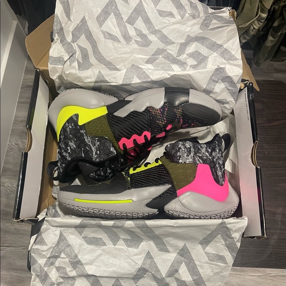 Size 10. Jordan Why Not ZER0.2 I Don't Care **BRAND NEW**Deadstock - Picture 5 of 13